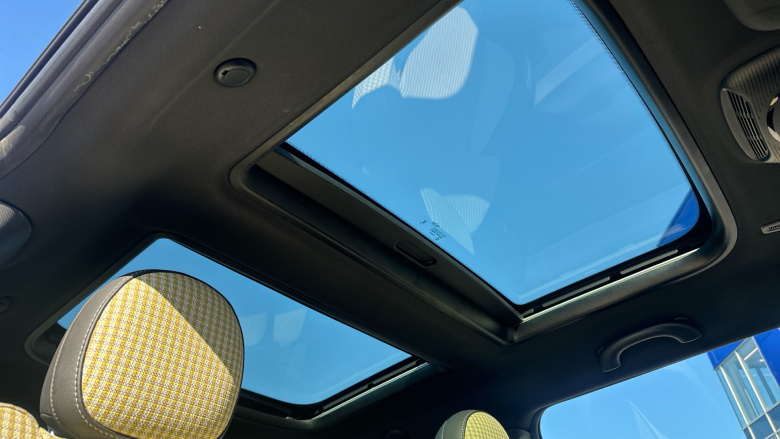 MINI Hatchback 135kW Cooper S Resolute Edition 33kWh 3dr Auto Electric Hatchback